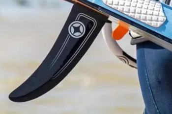 Die richtige Windsurf-Finne wählen