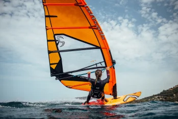 Was ist die ideale Höhe für einen Windsurfbaum?
